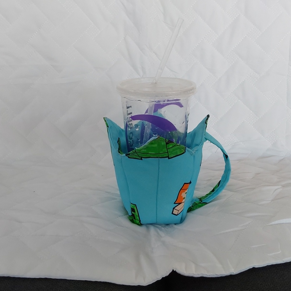 Ice Cream Pint, Coffee Cup & Beverage Cozy, With A Hoop For A Spoon - Picture 8 of 9